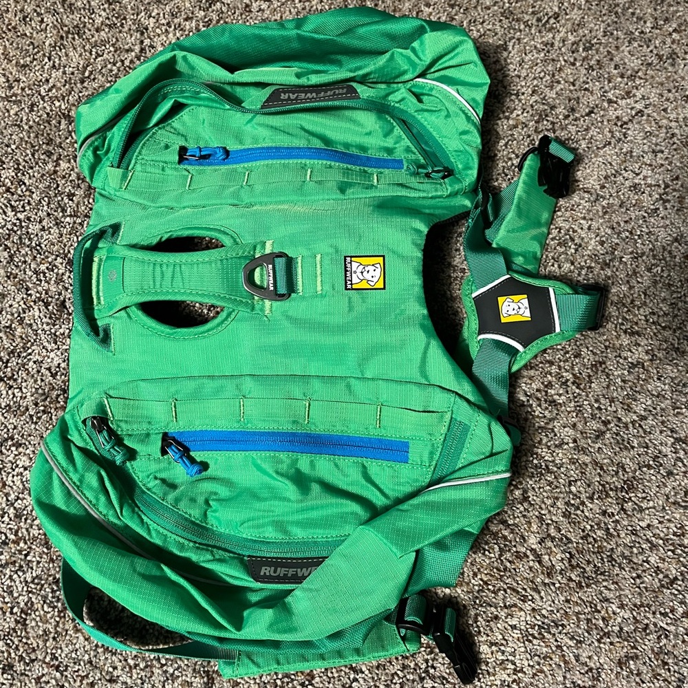 Ruffwear Approach Pack BRAND NEW. RETIRED COLOR. Sz S